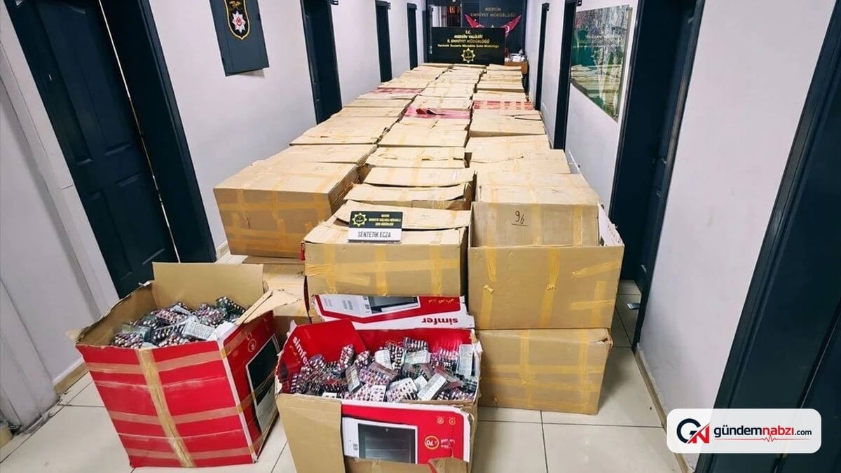 Mersin'de 2 milyon 296 bin 336 sentetik ecza ele geçirildi