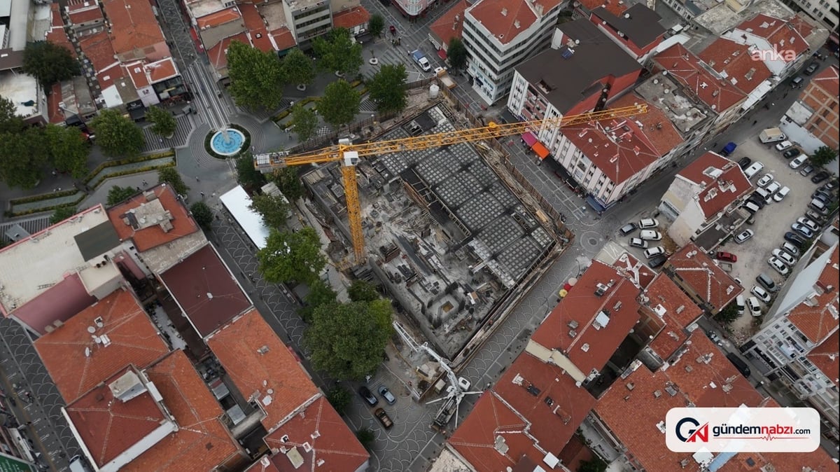 Kırklareli Lüleburgaz'da Katlı otopark ve belediye hizmet ofisleri projesi devam ediyor