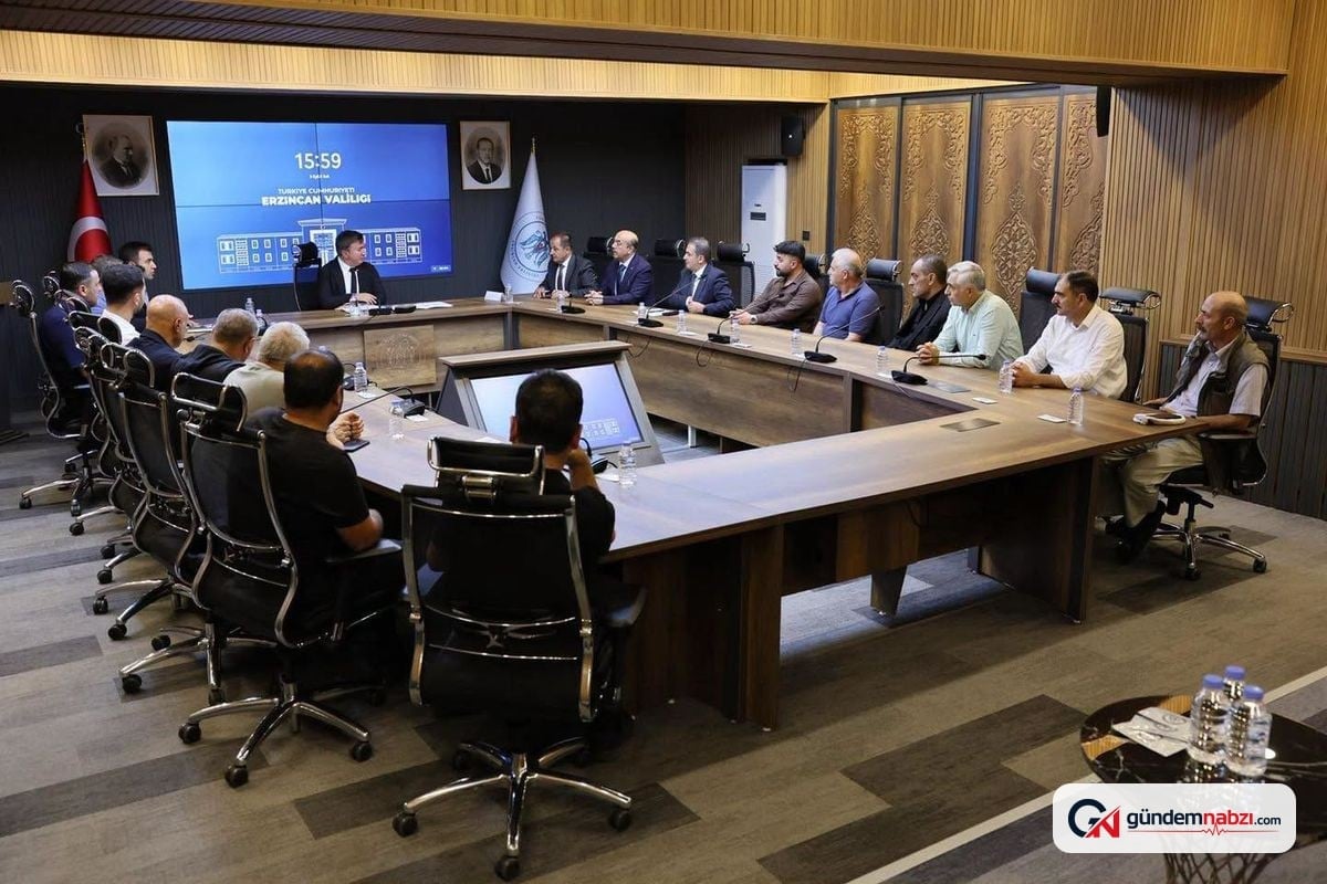 Erzincan'da tulum peyniri üreticileriyle sektör toplantısı yapıldı