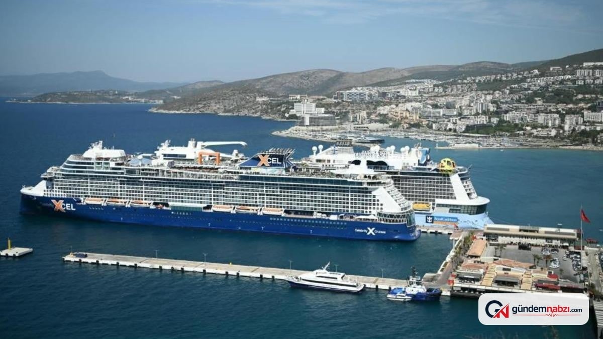 Aydın'a iki kruvaziyerle 7 bin 818 turist geldi