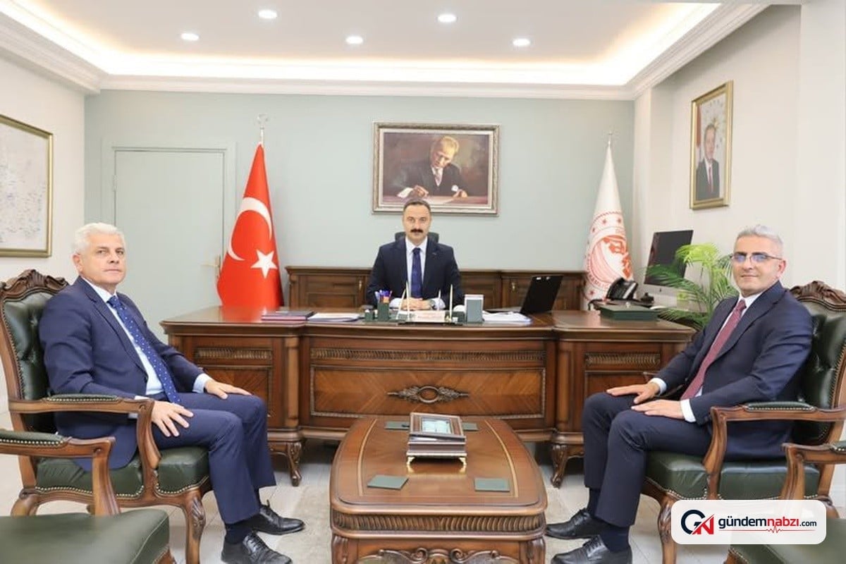 Doğubayazıt’ın yeni İlçe Milli Eğitim Müdürü Kartal, Kaymakam Ayvat’ı ziyaret etti