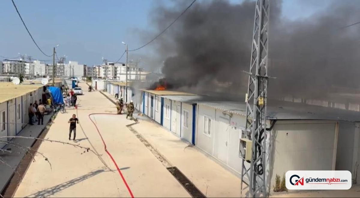 Hatay İskenderun'da konteynerde yangın çıktı