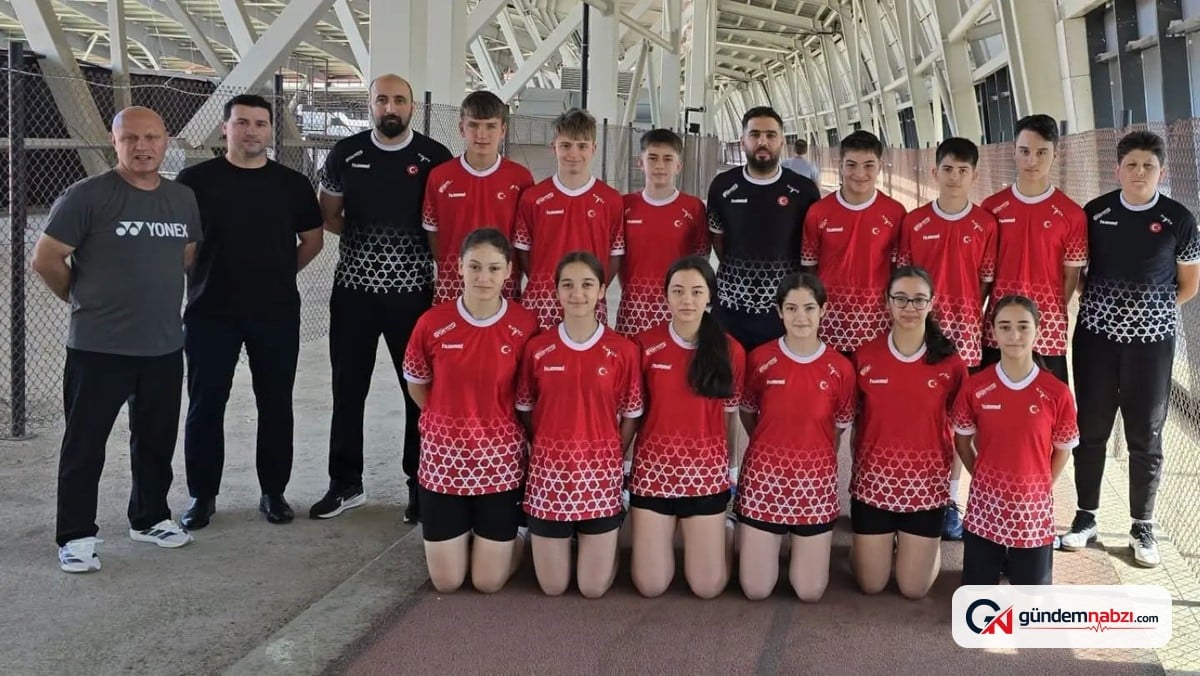 15 Yaş Altı Badminton Milli Takımı Erzincan'da kampa başladı