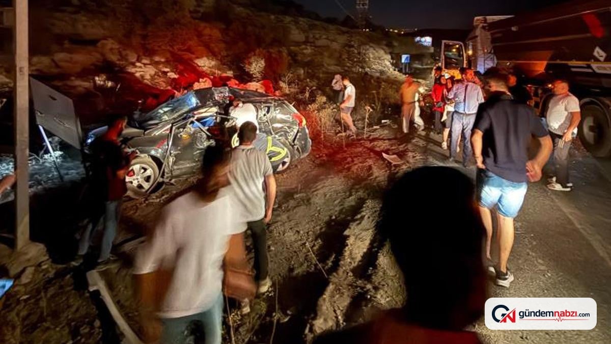 Mardin'de otomobil kamyonete çarptı: 3 ölü, 5 yaralı