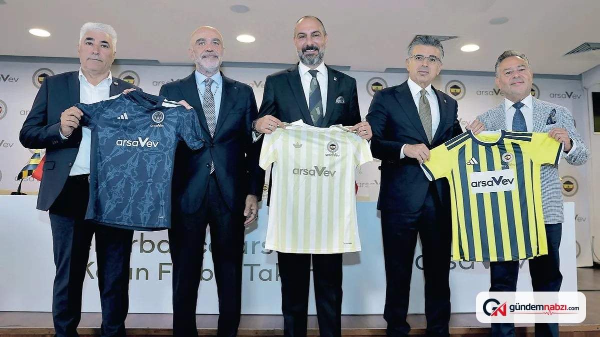 Fenerbahçe kadın futbol takımı'nın yönetimi arsaVev'e devredildi