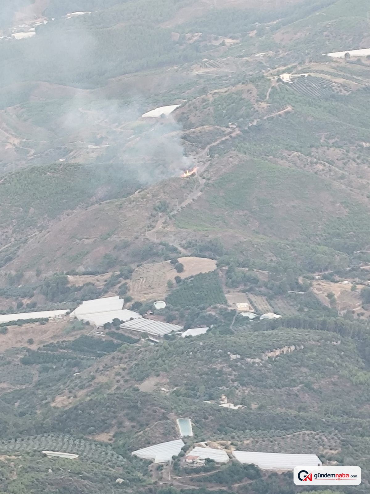 Antalya Kumluca'da iki orman yangını kontrol altına alındı