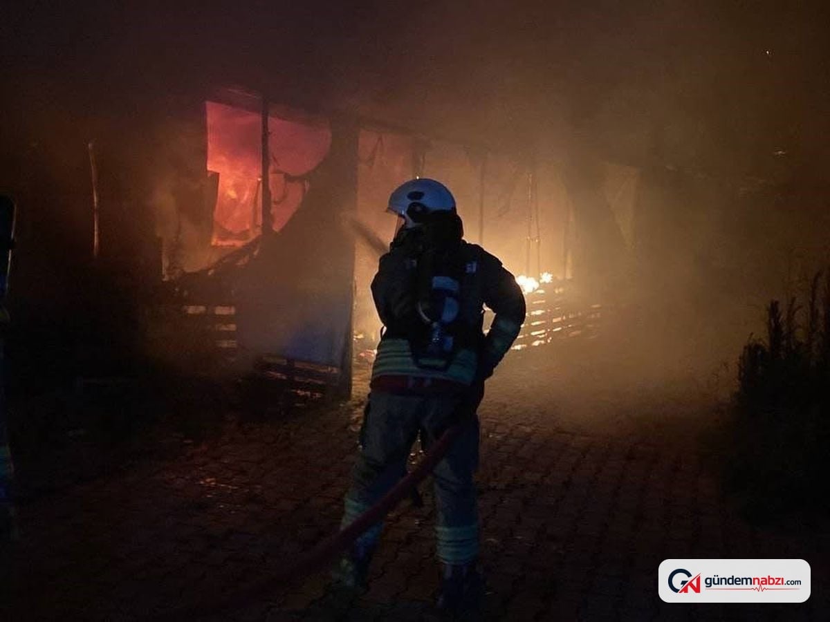 Antakya'da konteynerde yangın çıktı