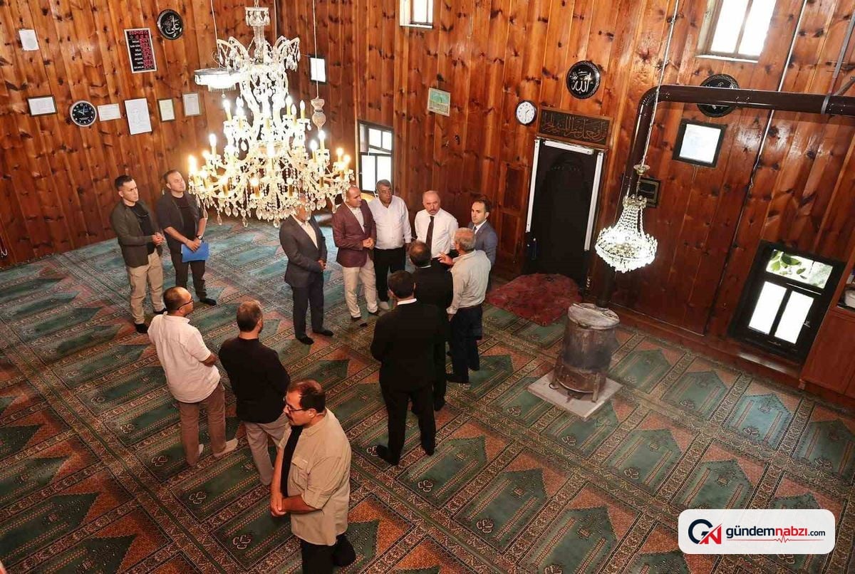Akşemseddin Hazretleri Camisi'nde restorasyon çalışmaları devam ediyor