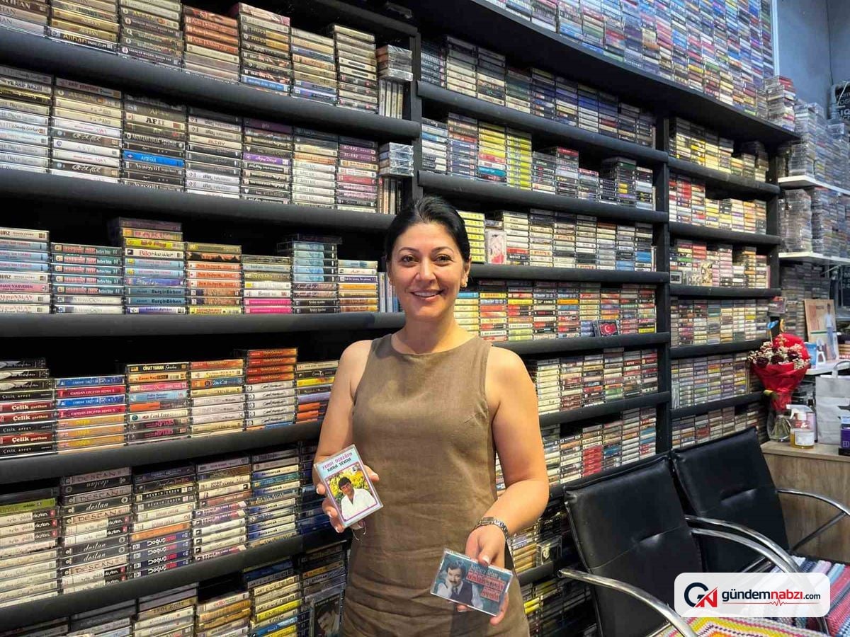 Eskişehir'de kaset ve plaklara gençlerin ilgisi artıyor