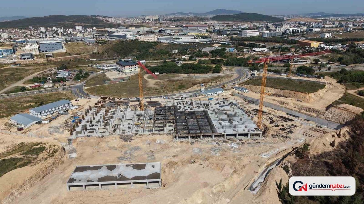 Çayırova Devlet hastanesi'nin inşaatı hızla devam ediyor