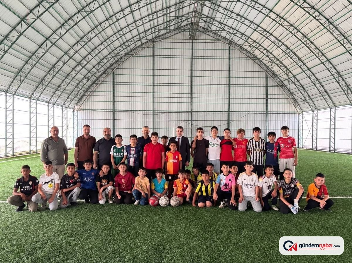 Kars Susuz'da yaz Kur'an kursu öğrencilerine futbol turnuvası