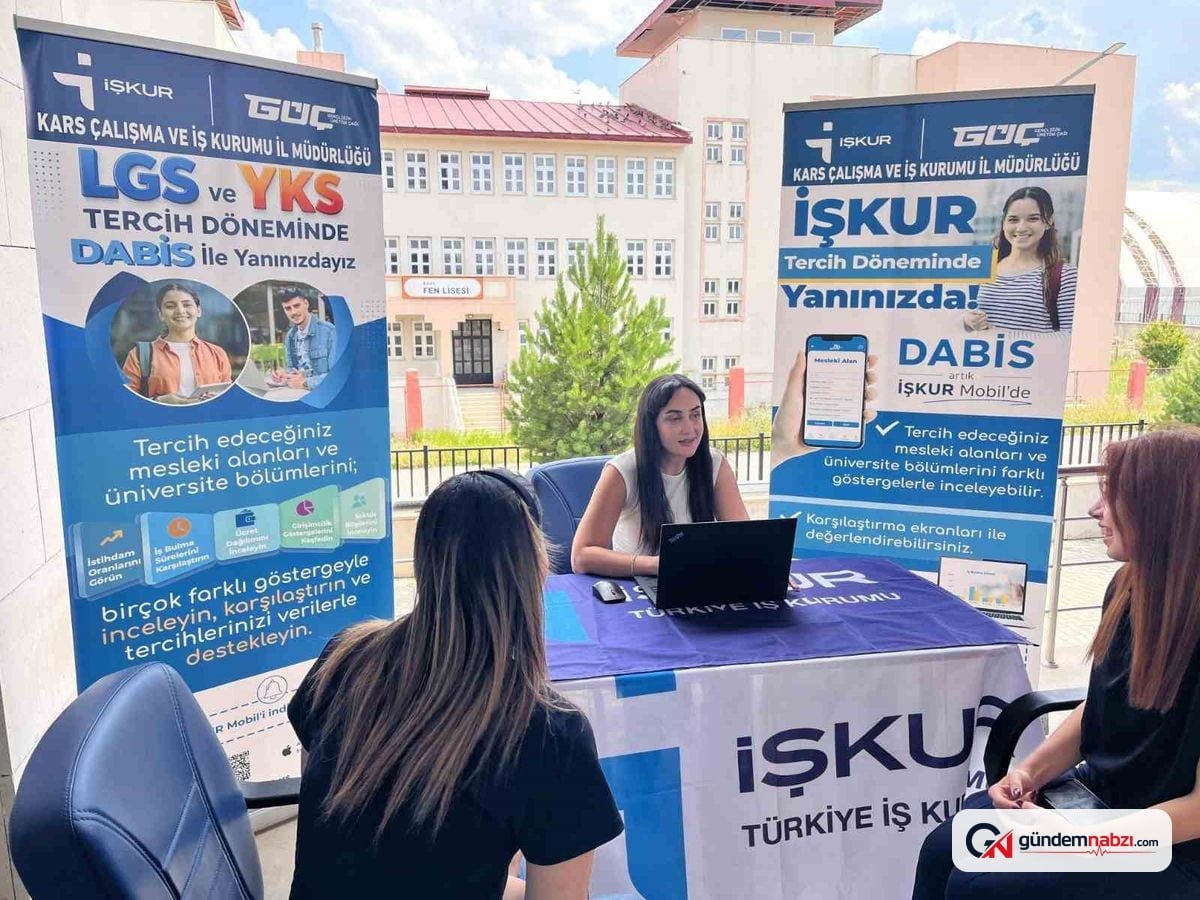 Kars'ta öğrencilere DABİS ile istihdam odaklı tercih desteği