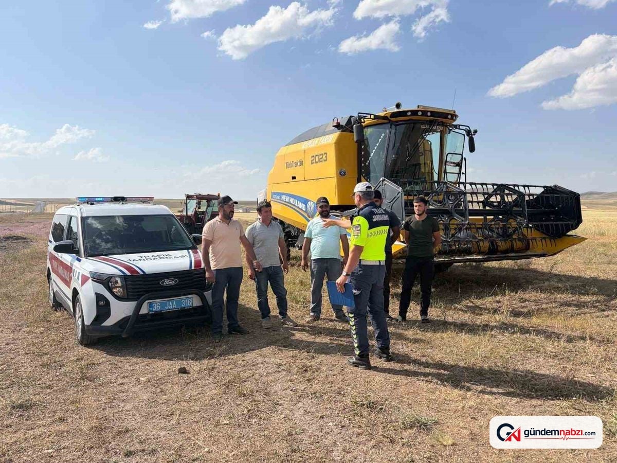 Kars’ta biçerdöver ve traktör sürücülerine trafik eğitimi