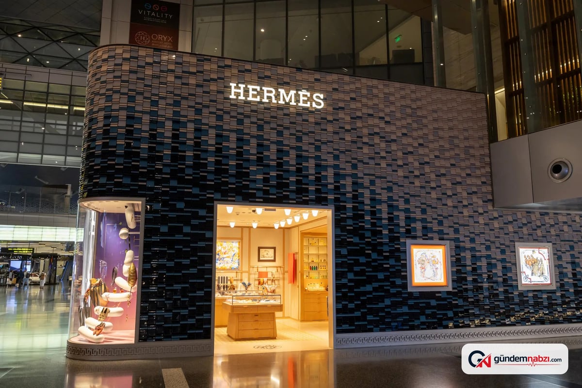 Hermes hisselerindeki düşüş yüzde 10'u aşınca borsada işlemler durduruldu