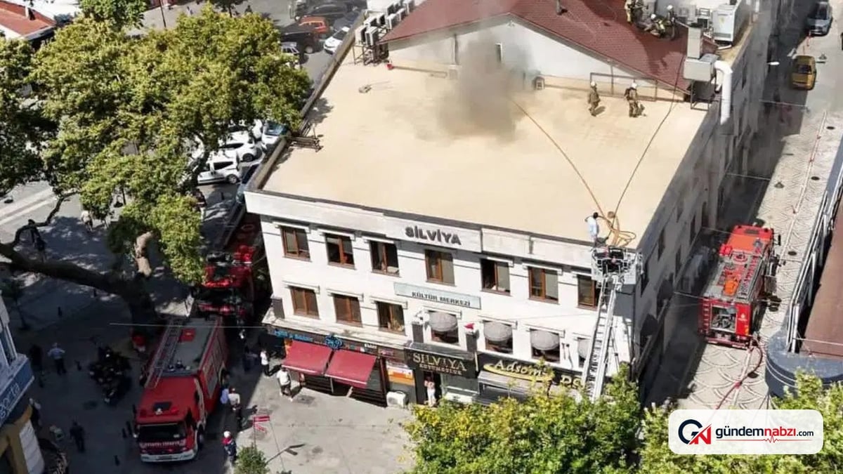İstanbul'daki restoranda yangın: 6 kişi mahsur kaldı