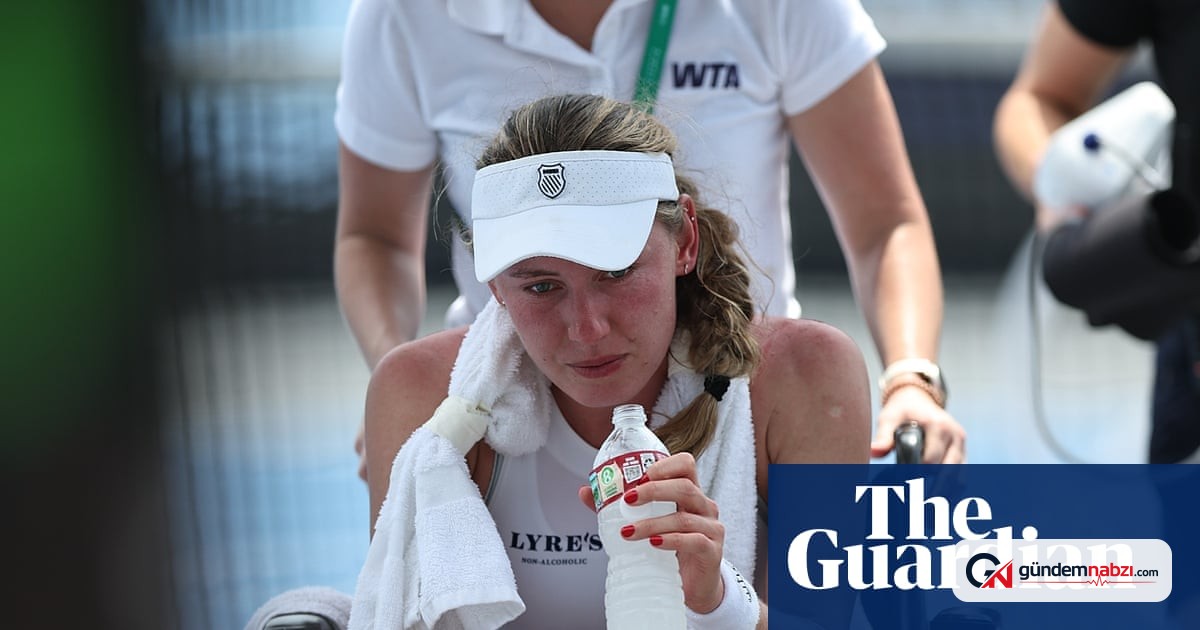 Tenisçi Ekaterina Alexandrova maç sırasında fenalaştı