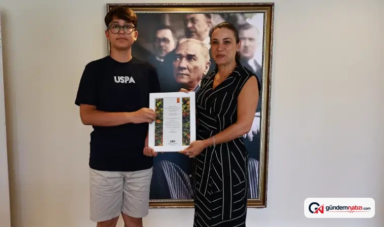 İzmir'de LGS birincisi öğrenci adına TEMA'ya bağış yapıldı