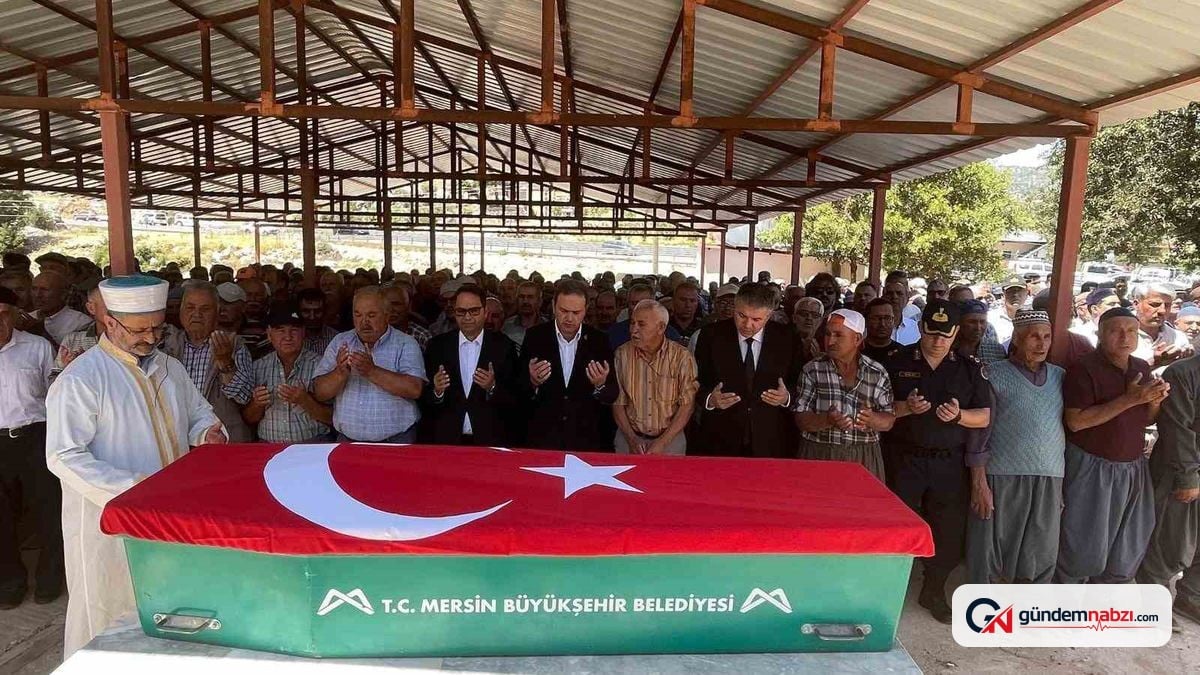 Mersin'de Kore Gazisi askeri törenle son yolculuğuna uğurlandı