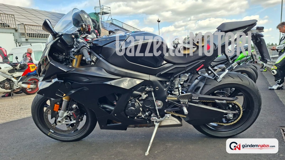 Yeni BMW S 1000 RR Nürburgring'de test edilirken görüntülendi