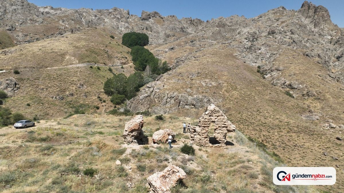 Van'da tahrip edilen tarihi kilise için koruma çalışması başlatıldı