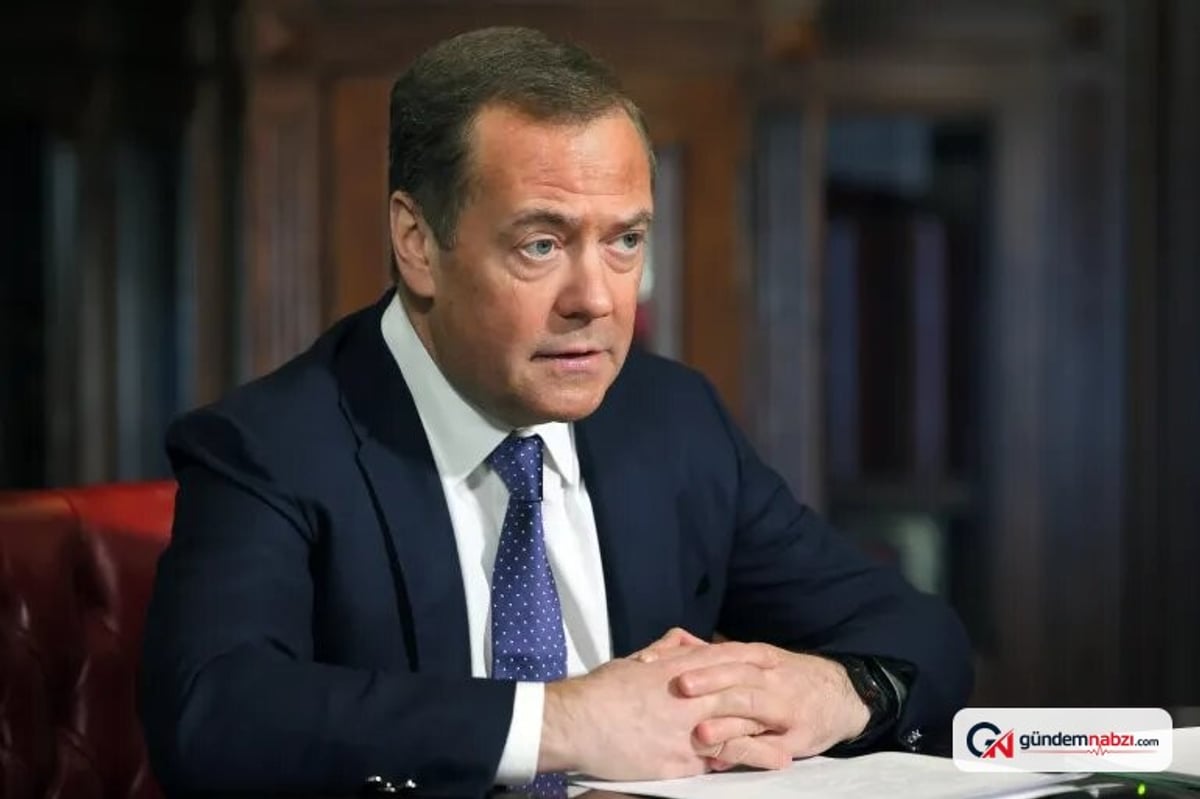 Medvedev: Rusya'ya yaklaşık 30 bin yaptırım uygulandı