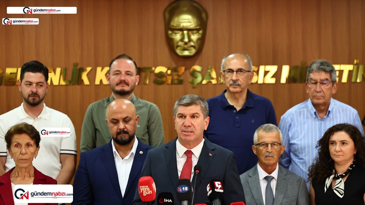 Burdur'da 4 belediye Başkanı CHP'den istifa etti