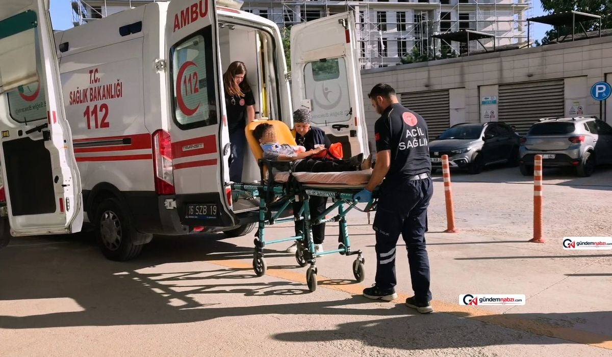 Bursa'da anahtarı unutan çocuk, balkondan düşerek yaralandı