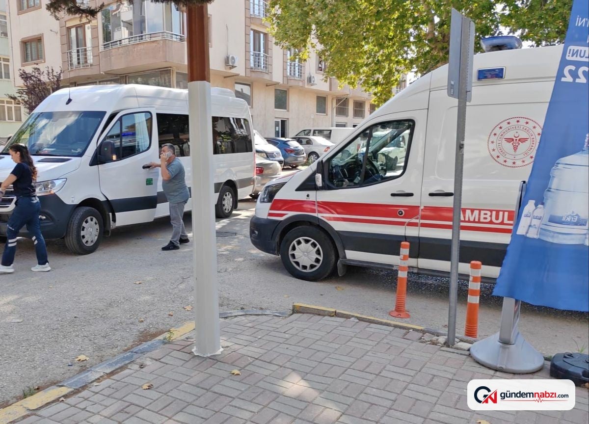 Edirne'de minibüsle çarpışan motosiklet sürücüsü yaralandı