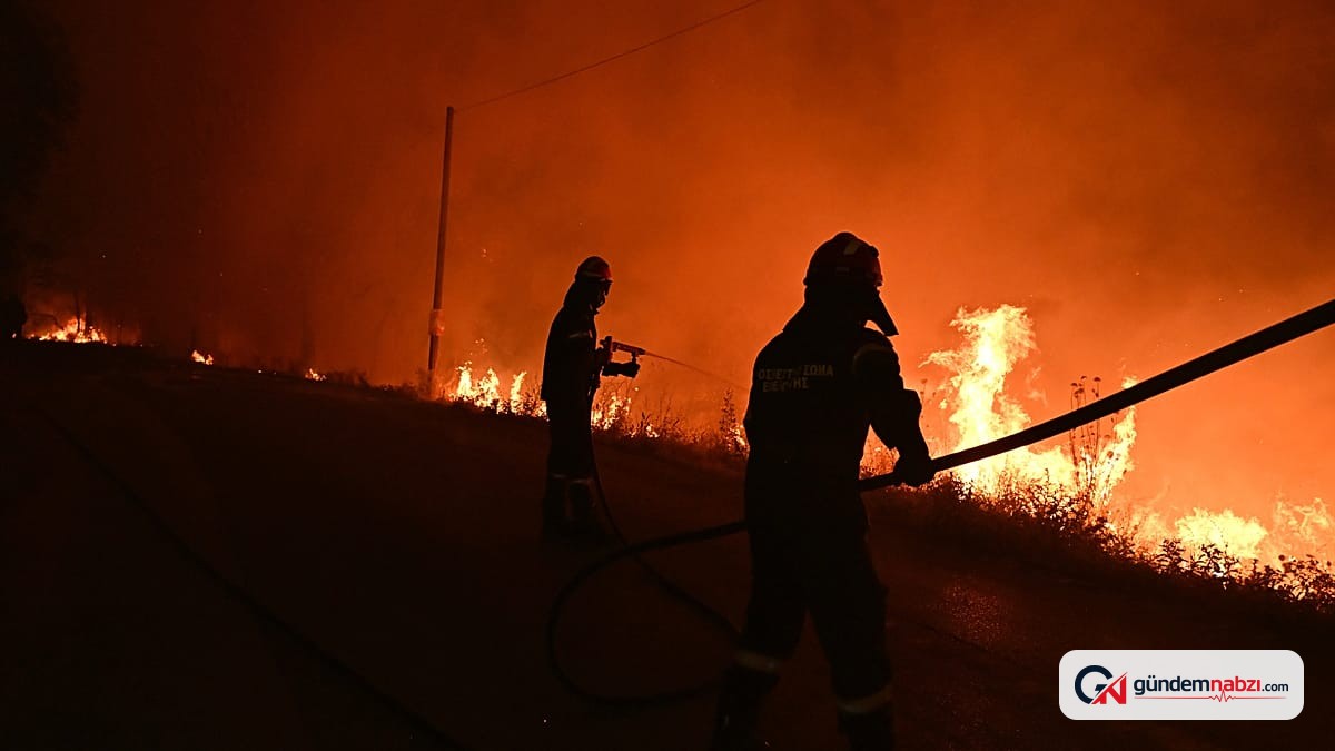 Yunanistan'da orman yangınları: 3 itfaiyeci hayatını kaybetti