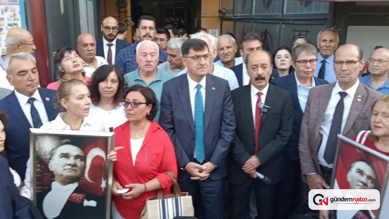 Kütahya'da CHP'li belediye başkanları yeni parti'ye geçti