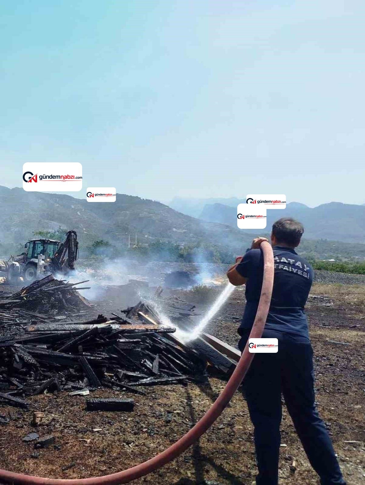 Hatay'da palet atölyesinde yangın çıktı