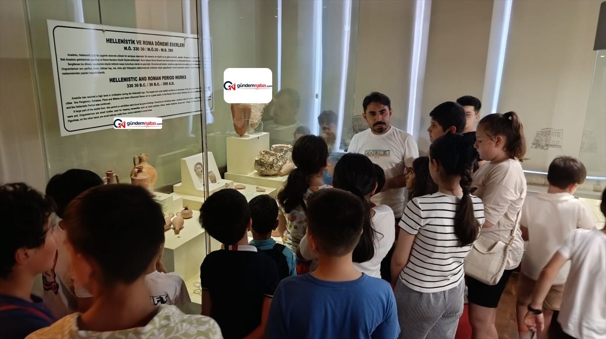 Samsun'da Yaz Kulübü öğrencileri müzeyi gezdi