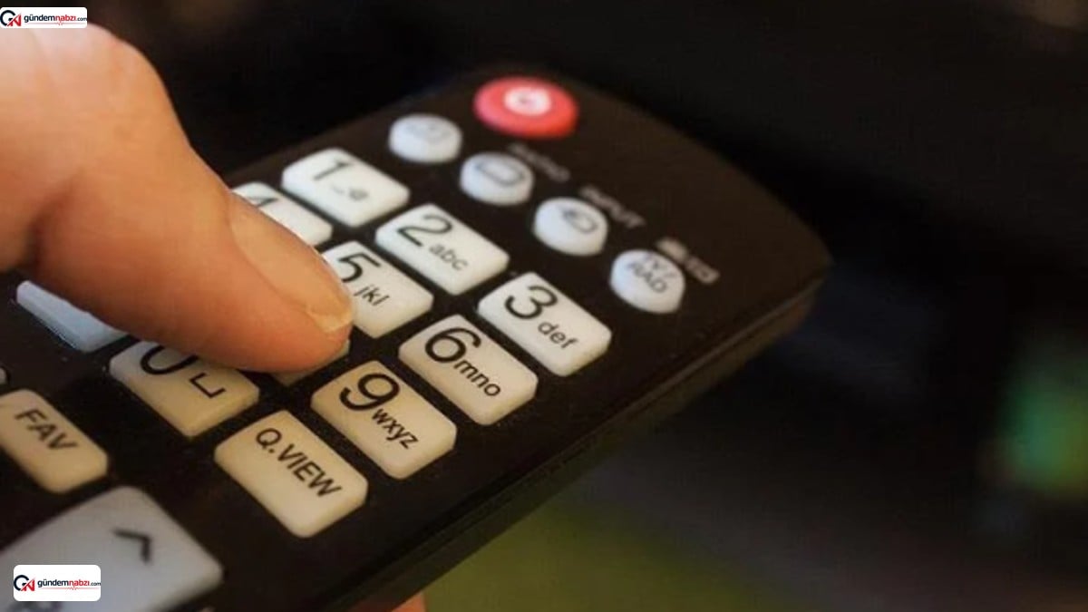 Yaz Bir Şarkı programı yayından kaldırıldı
